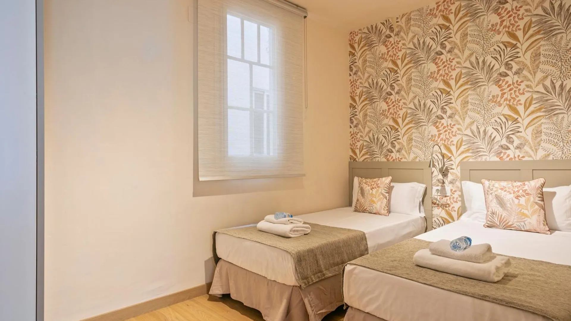 Alcam Galileu P Apartment Barcelona 0*,