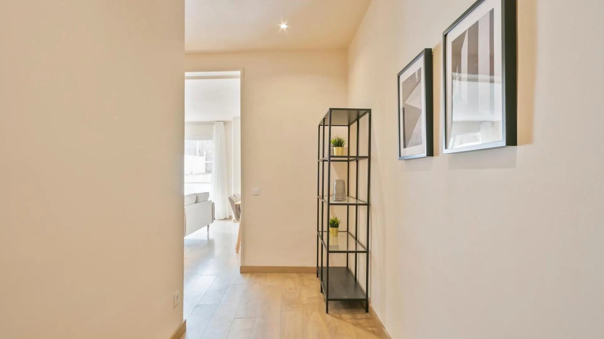 Alcam Galileu P Apartment Barcelona 0*,  Spain