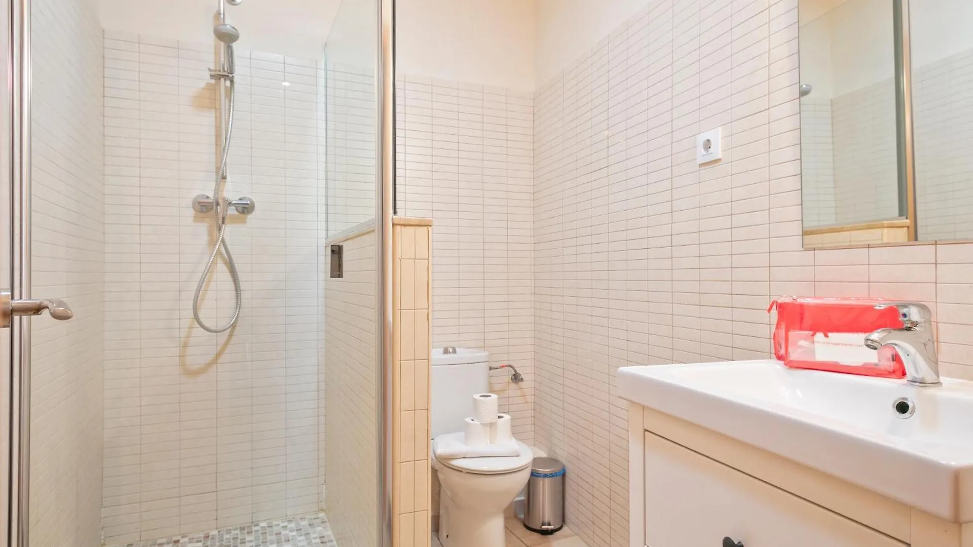 Alcam Galileu P Apartment Barcelona